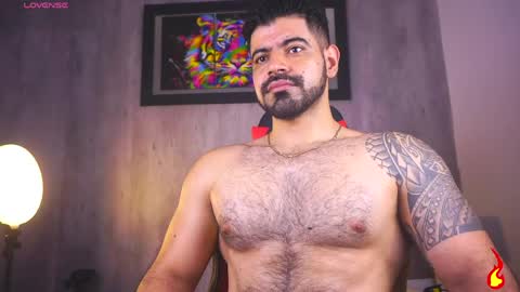 Snapshot of santy_king25 chatting on May 14, 8:54 am santiago online show from May 14, 8:54 am