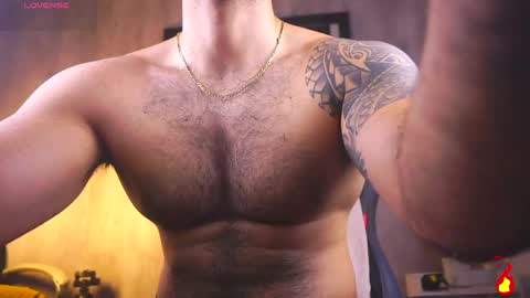 Snapshot of santy_king25 chatting on May 21, 9:49 am santiago online show from May 21, 9:49 am