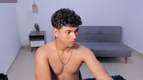 santy_stump online show from May 4, 10:28 pm