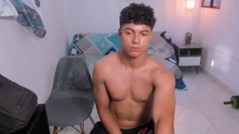 santy_stump online show from July 19, 9:29 pm