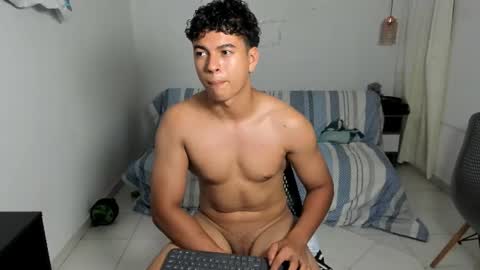 santy_stump online show from July 27, 9:27 am