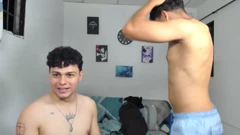 santy_stump online show from August 2, 8:24 am