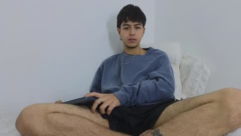 Snapshot of santybig18 chatting on December 17, 12:34 am santybig18 online show from December 17, 12:34 am