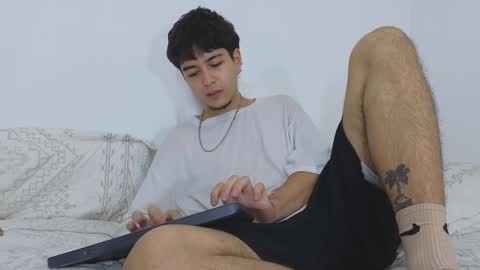 Snapshot of santybig18 chatting on December 31, 2:19 am santybig18 online show from December 31, 2:19 am