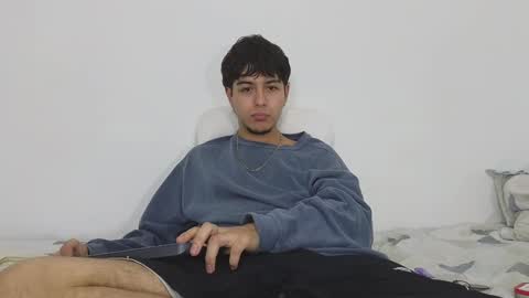 Snapshot of santybig18 chatting on January 5, 8:00 am santybig18 online show from January 5, 8:00 am