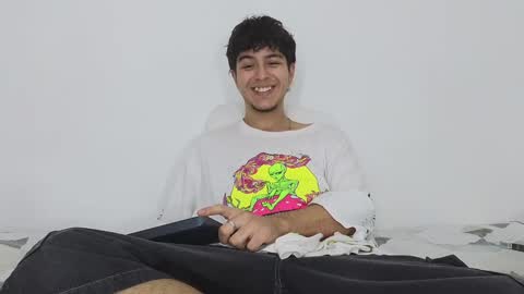 Snapshot of santybig18 chatting on January 7, 5:43 am santybig18 online show from January 7, 5:43 am