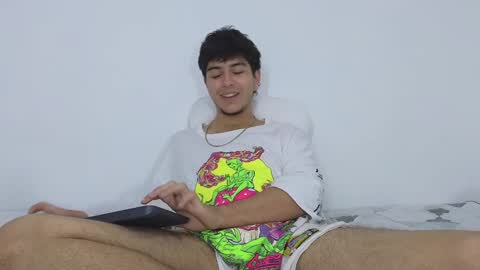 Snapshot of santybig18 chatting on January 7, 8:56 am santybig18 online show from January 7, 8:56 am