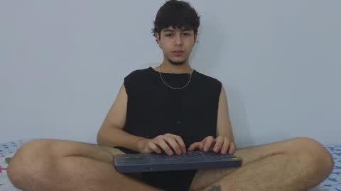 Snapshot of santybig18 chatting on March 2, 10:35 am santybig18 online show from March 2, 10:35 am