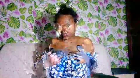 Snapshot of sanyah513 chatting on May 26, 7:32 pm sanya online show from May 26, 7:32 pm