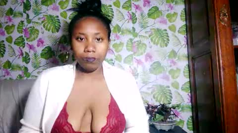 Snapshot of sanyah513 chatting on June 1, 5:58 pm sanya online show from June 1, 5:58 pm