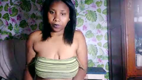 Snapshot of sanyah513 chatting on June 3, 6:24 pm sanya online show from June 3, 6:24 pm
