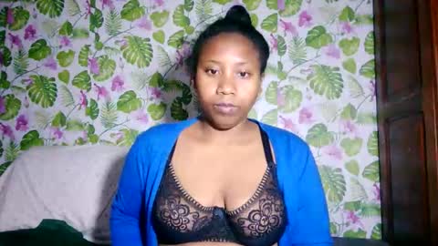Snapshot of sanyah513 chatting on June 10, 7:24 pm sanya online show from June 10, 7:24 pm