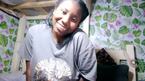 Snapshot of sanyah513 chatting on June 19, 10:41 am sanya online show from June 19, 10:41 am
