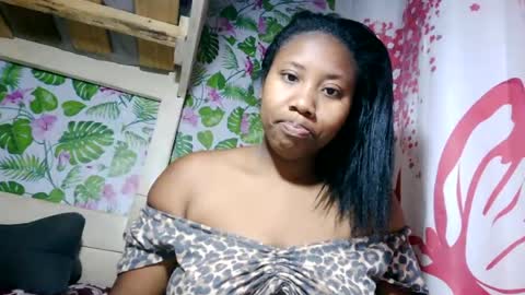 Snapshot of sanyah513 chatting on June 22, 7:38 am sanya online show from June 22, 7:38 am