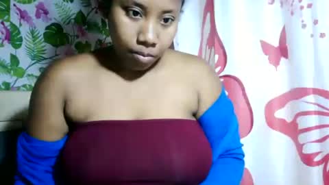 Snapshot of sanyah513 chatting on July 7, 10:41 am sanya online show from July 7, 10:41 am