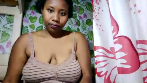 Snapshot of sanyah513 chatting on July 24, 8:23 am sanya online show from July 24, 8:23 am