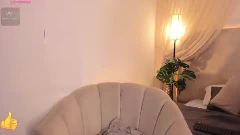 Snapshot of saori_newman chatting on July 9, 11:58 am Saori online show from July 9, 11:58 am