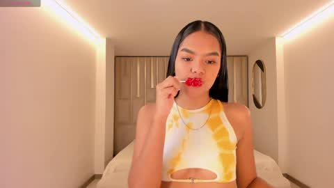 Saphira James online show from May 23, 2:28 am