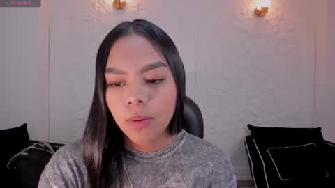 Snapshot of saphirajames chatting on July 14, 1:08 am Saphira James online show from July 14, 1:08 am