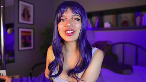 Snapshot of saphyralux chatting on May 15, 9:27 am saphyralux online show from May 15, 9:27 am