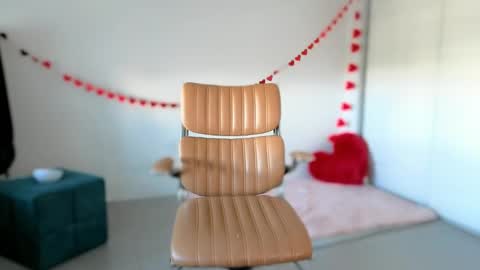 sapphir3xoxo online show from March 3, 8:00 pm