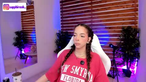 Snapshot of sapphire_venus chatting on May 15, 1:12 am Valerin online show from May 15, 1:12 am