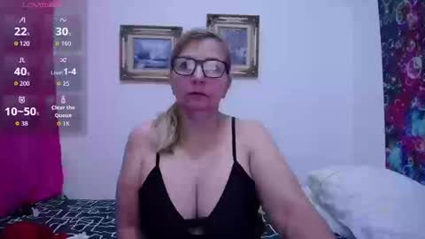 sara online show from September 19, 3:13 pm