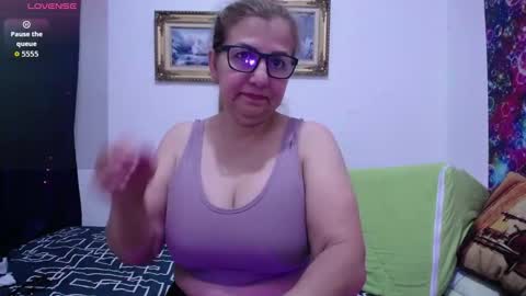 sara online show from October 11, 12:43 am