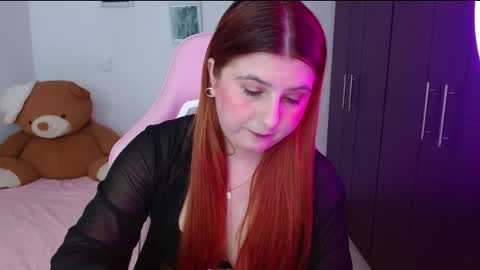 Snapshot of sara_160 chatting on March 24, 2:11 pm sara_160 online show from March 24, 2:11 pm