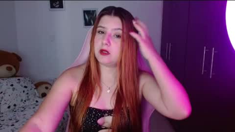Snapshot of sara_160 chatting on May 4, 1:29 pm sara_160 online show from May 4, 1:29 pm