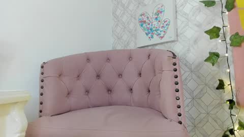 Snapshot of sara__williams chatting on January 27, 7:14 am Sara online show from January 27, 7:14 am