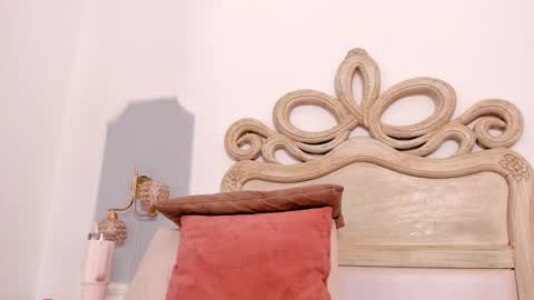 Snapshot of sara__williams chatting on September 10, 3:39 am Sara online show from September 10, 3:39 am