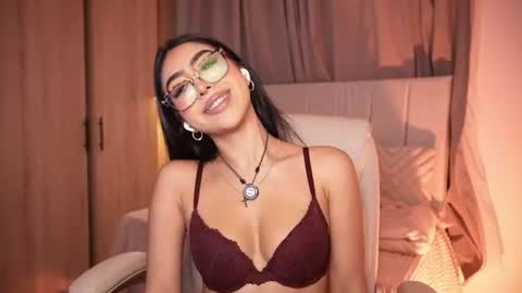 Snapshot of sara_albrecht chatting on June 29, 11:38 pm Sara online show from June 29, 11:38 pm
