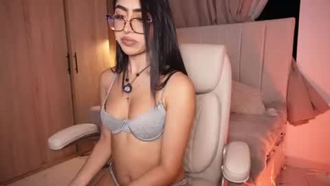 Snapshot of sara_albrecht chatting on July 5, 12:28 am Sara online show from July 5, 12:28 am