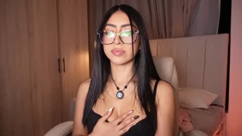 Snapshot of sara_albrecht chatting on August 5, 12:46 am Sara online show from August 5, 12:46 am