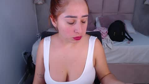 Snapshot of sara_angeelss chatting on May 23, 11:31 pm Sara... online show from May 23, 11:31 pm