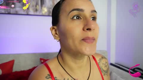   online show from November 6, 12:06 pm