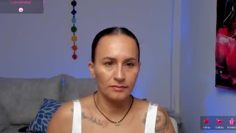   online show from May 1, 10:09 am