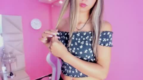 sara_connor01 online show from December 17, 2:28 am