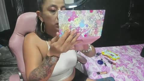 Snapshot of sara_hot_2 chatting on July 4, 1:17 pm no limits sarah online show from July 4, 1:17 pm