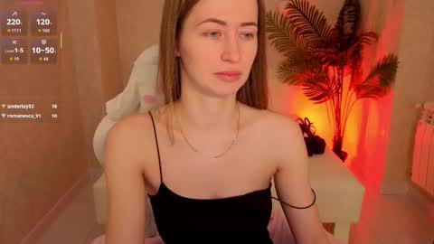 Snapshot of sara_hwan chatting on March 7, 1:13 am sara_hwan online show from March 7, 1:13 am