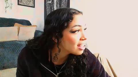 Snapshot of sara_jhonsonn chatting on December 2, 12:54 pm Sara Jhonson online show from December 2, 12:54 pm