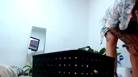 Snapshot of sara_johnson__ chatting on November 5, 12:10 am sara_johnson__ online show from November 5, 12:10 am