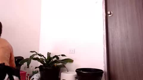 Snapshot of sara_johnson__ chatting on November 15, 7:10 pm sara_johnson__ online show from November 15, 7:10 pm