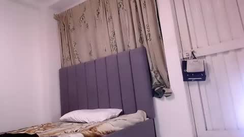 Snapshot of sara_johnson__ chatting on July 2, 2:33 am sara_johnson__ online show from July 2, 2:33 am