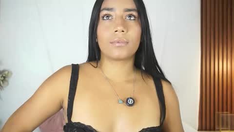  Sara Jones  online show from December 21, 7:32 pm