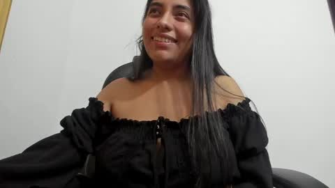 Snapshot of sara_len chatting on May 27, 5:21 pm sara_len online show from May 27, 5:21 pm