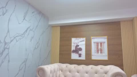 Sara  online show from April 29, 1:48 pm