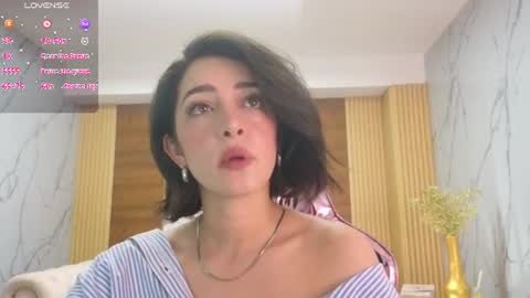 Sara  online show from June 8, 2:17 pm