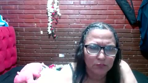 Sara love online show from May 14, 7:59 am